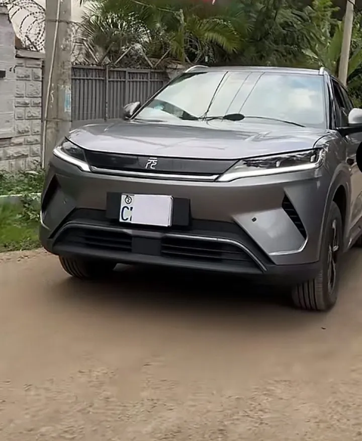 2025 SUV Full Option 7000 KM – photo 5