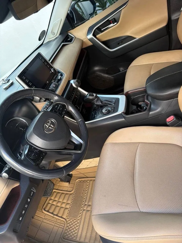Toyota RAV4 2021 Automatic 2.0L – photo 4