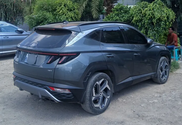 Hyundai Tucson 2022 Automatic – photo 3