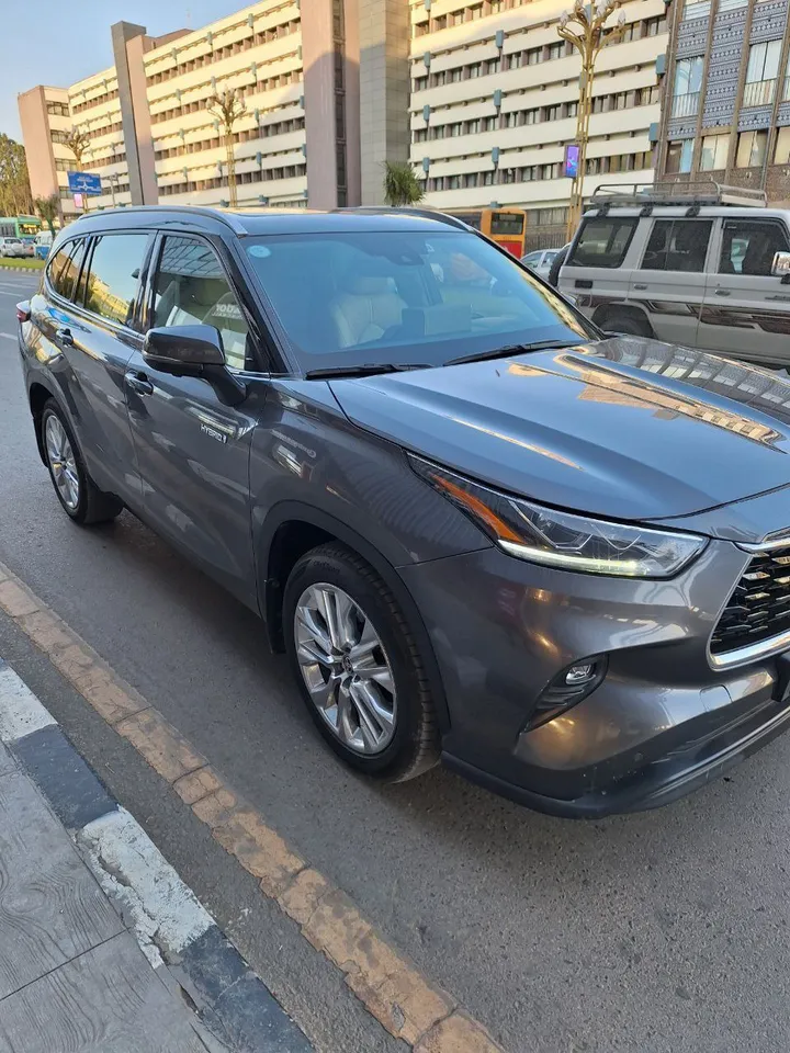 Toyota Highlander Limited Hybrid 2023 – photo 10
