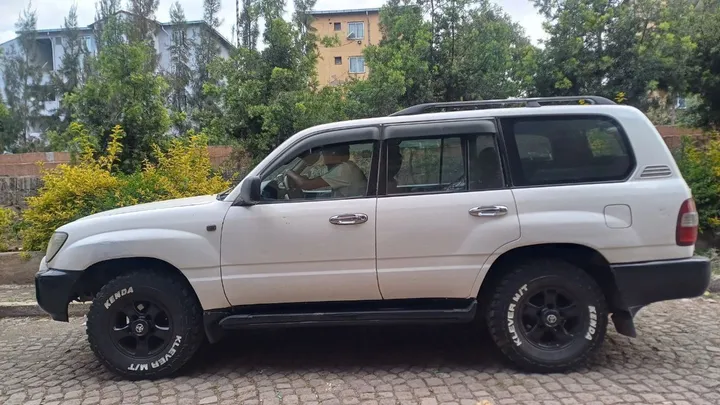 Toyota Landcruiser 105 VX 2002 – photo 3