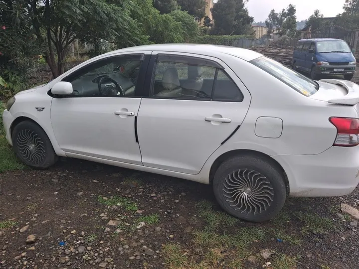 Toyota Yaris Belta 2007 Automatic – photo 5