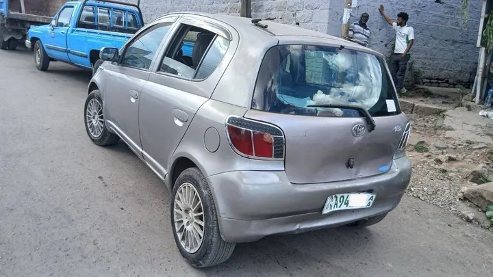 Toyota Vitz 2001 Automatic – photo 6