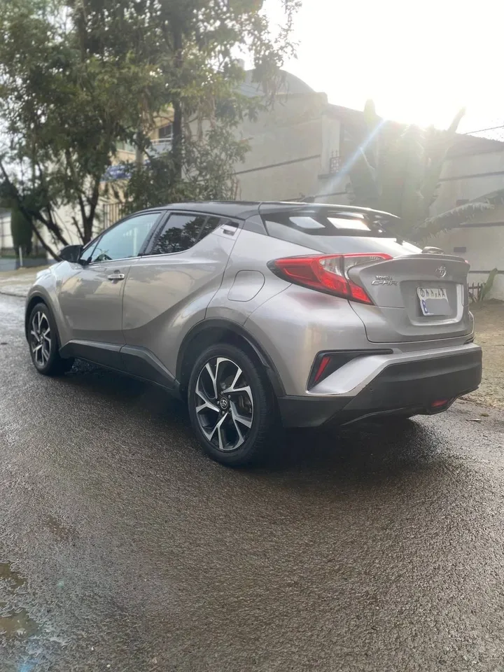 Toyota CHR 2018 Full Option – photo 3