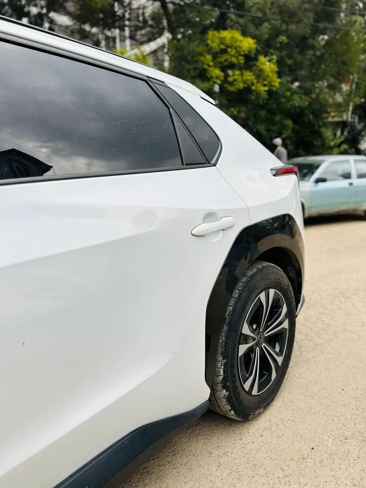 Toyota BZ4X 2WD 2023 EV – photo 6