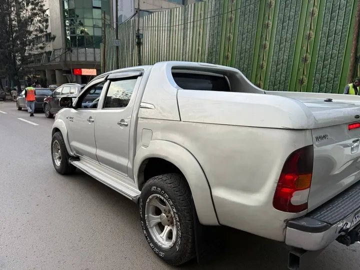 Toyota Hilux King Cab 2008 – photo 4