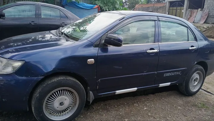 Toyota Corolla 2005 Manual – photo 4