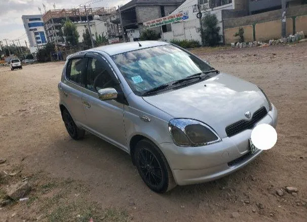 Toyota Vitz 2001 Automatic – photo 4