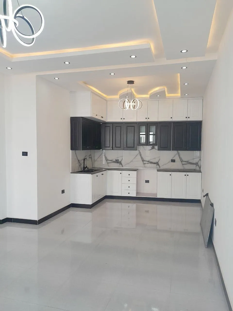 Modern 4 Bedroom Villa in Ayet – photo 7