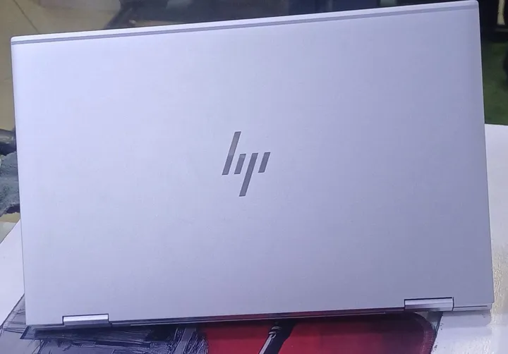 HP EliteBook x360 1040 G8 Laptop – photo 5