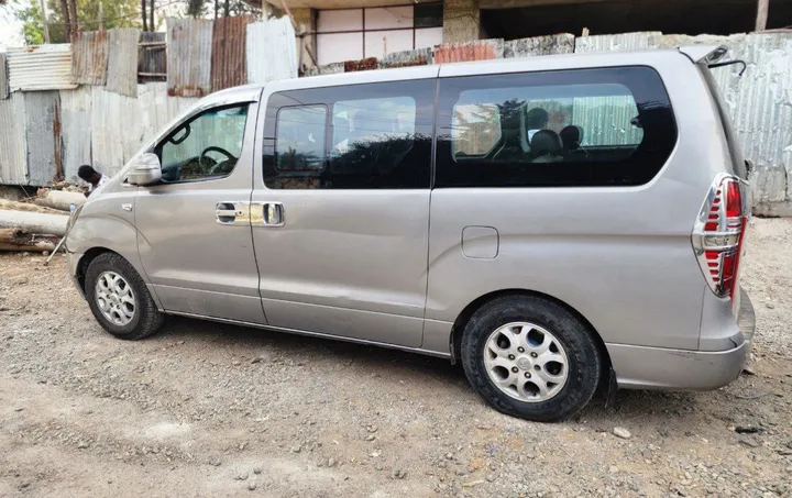 Hyundai Grand Starex 2013 Diesel – photo 3