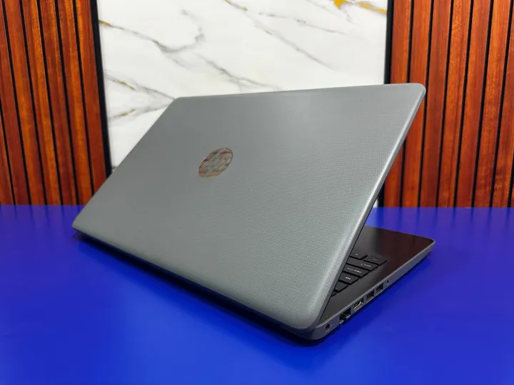HP Notebook 15 Touch i7 Laptop – photo 3