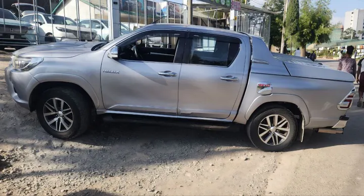 Toyota Hilux Double Cab 2017 – photo 4