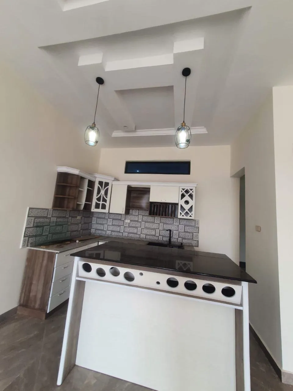አያት 250 ካሬ 3 መኝታ ቤት – photo 3