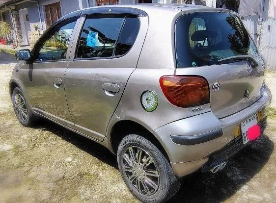 Toyota Vitz Yaris 2004 – photo 6