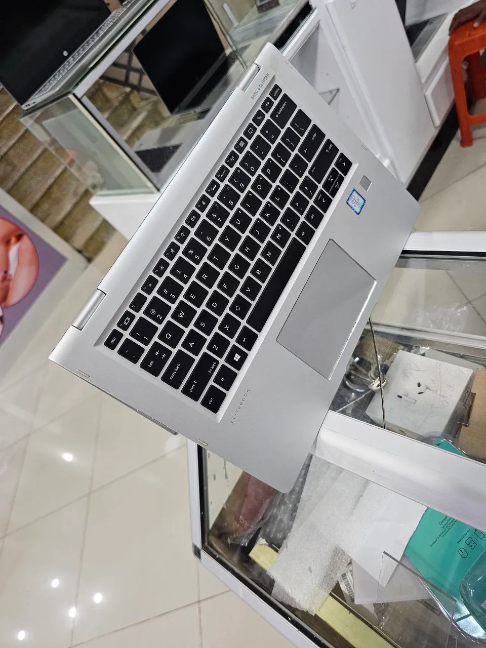 HP EliteBook 1030 G2 Laptop – photo 5
