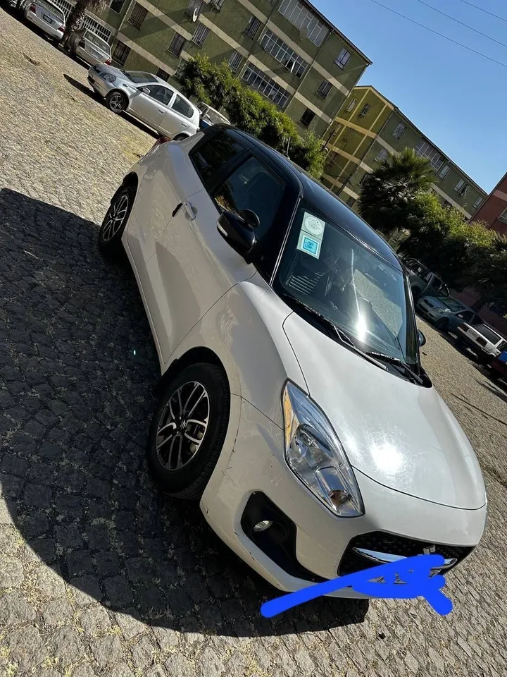 2022 Suzuki Swift Hatchback – photo 3