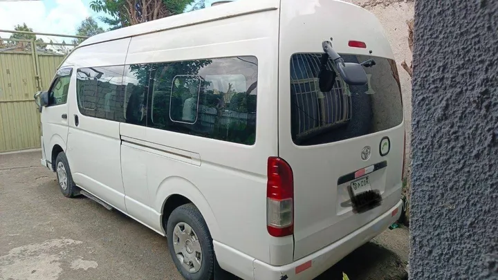 Toyota Highroof 2008 Manual Diesel – photo 5