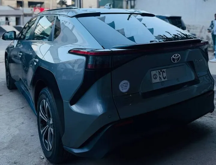 Toyota bZ4X 2023 Electric SUV – photo 5