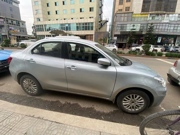 Suzuki Dzire 2024 Automatic Full Option – photo 3