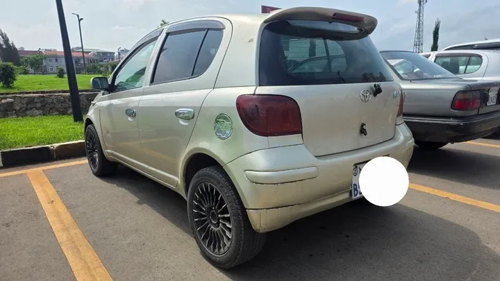 Toyota Vitz 2002 1.0L Automatic – photo 5