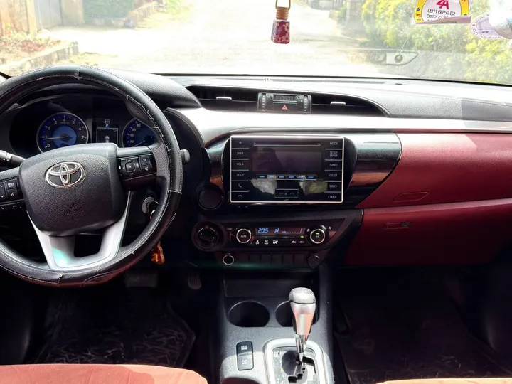 Toyota Hilux 2016 Double Cab – photo 6