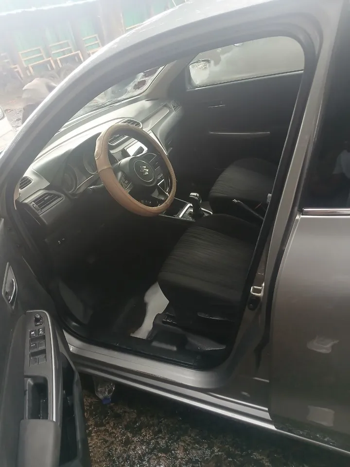 Suzuki Dzire 2022 Automatic – photo 5