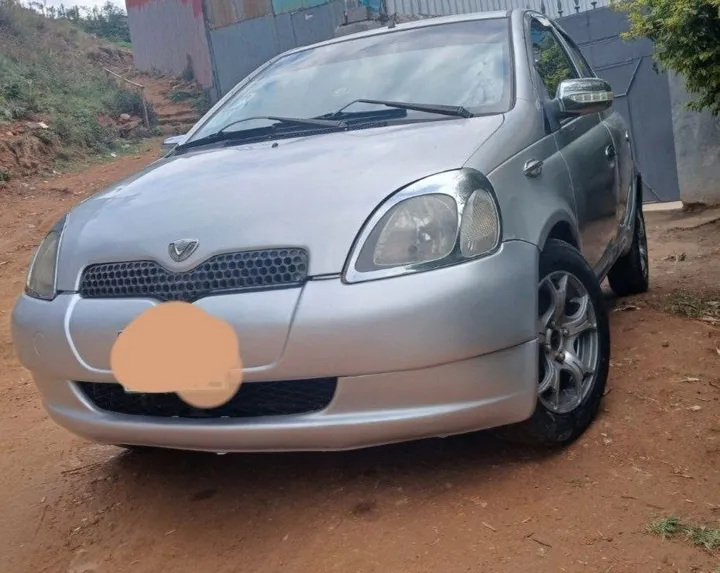 Toyota Vitz 2001 Automatic – photo 3