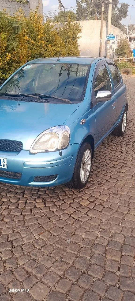 Toyota Vitz 2002 Automatic – photo 4