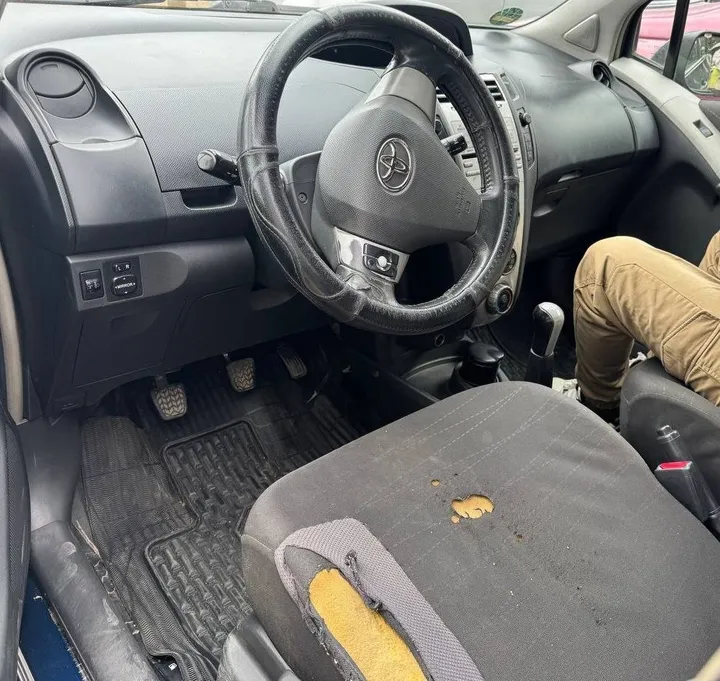 Toyota Yaris Compact 2006 Manual – photo 7