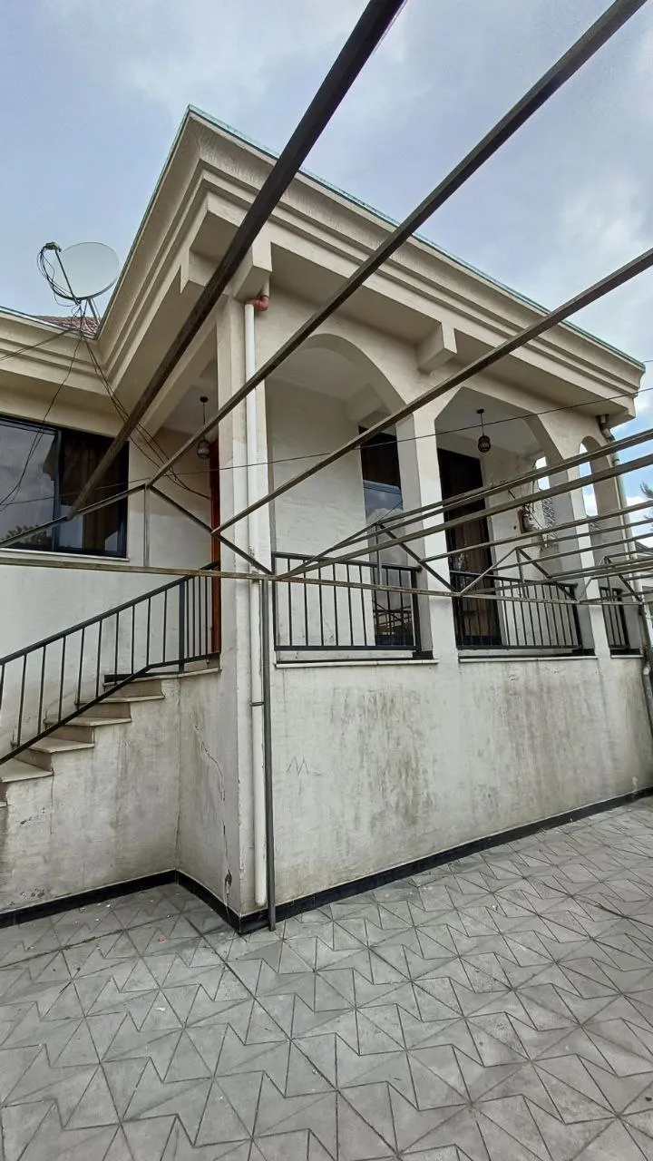 250 Sqm House for Sale at Jakiros – photo 6