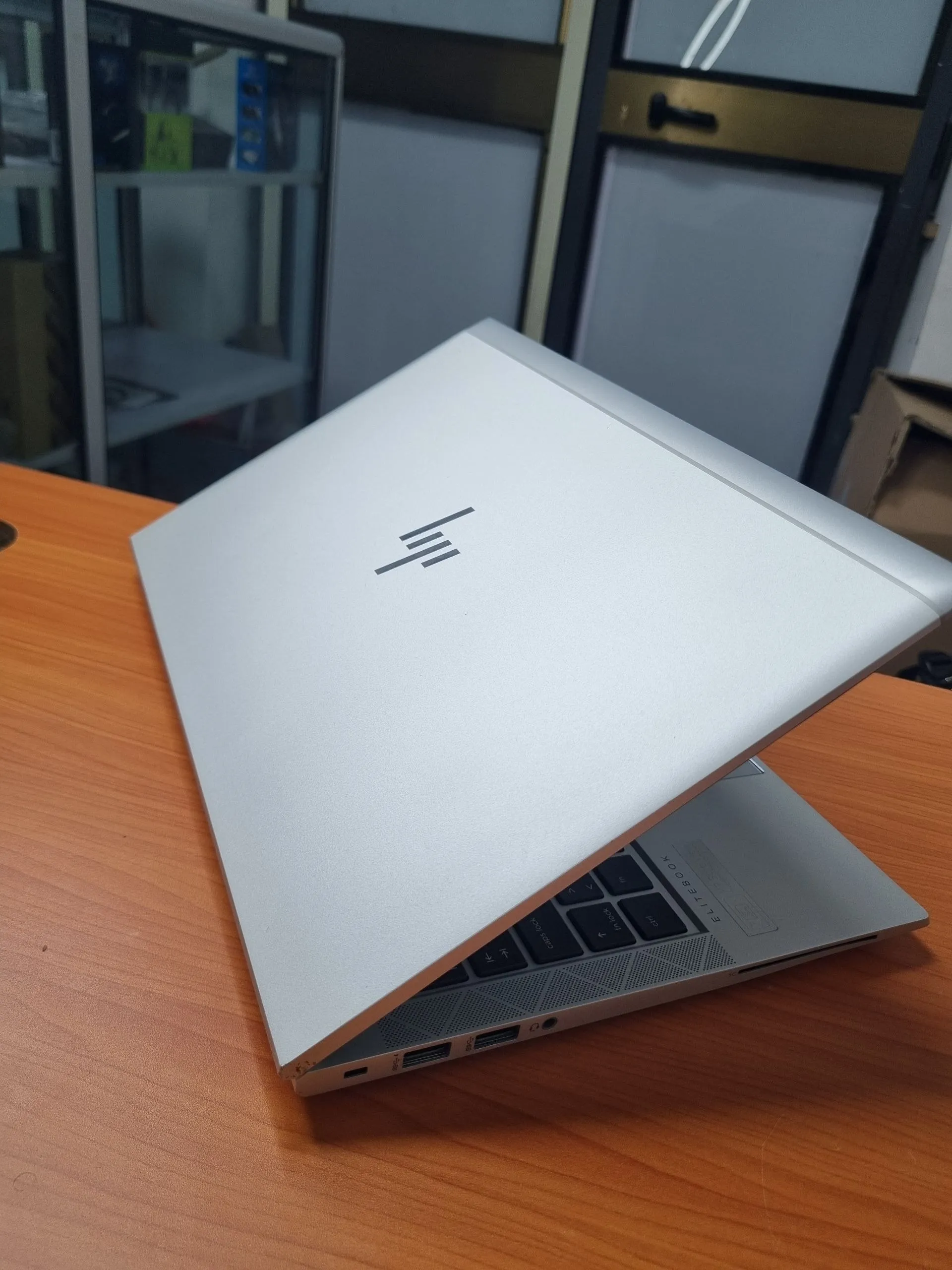 HP EliteBook 840 G7 Business Laptop – photo 5