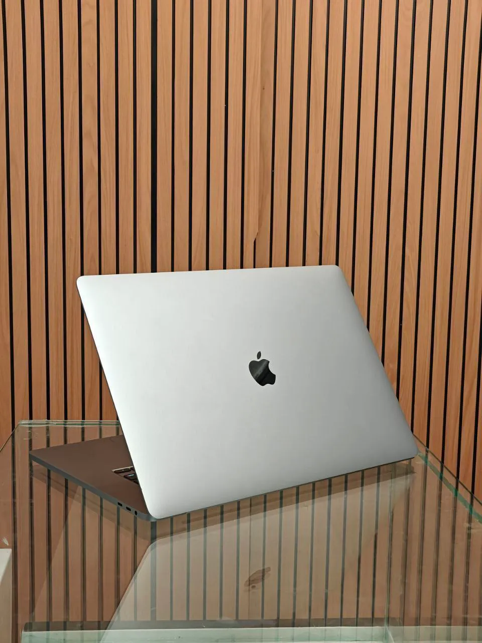 Apple MacBook Pro 2019 15.6 Inch – photo 4