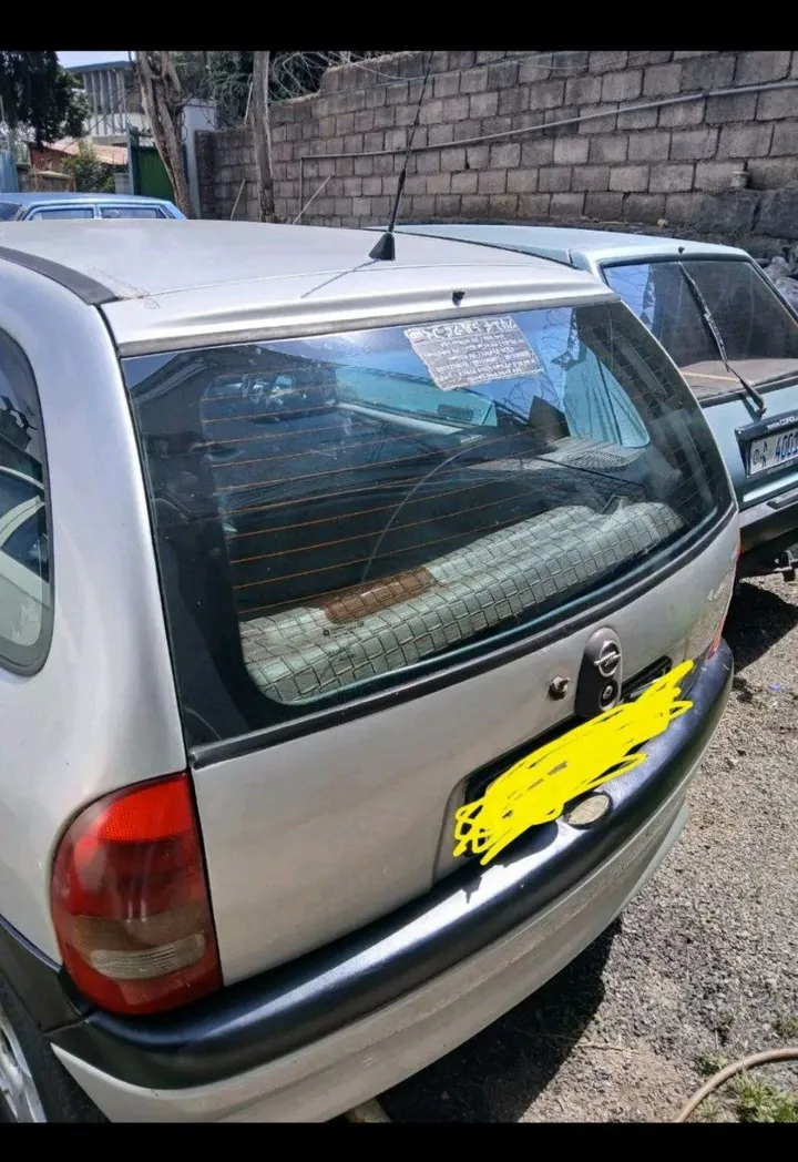 Opel Corsa 2002 Manual – photo 3