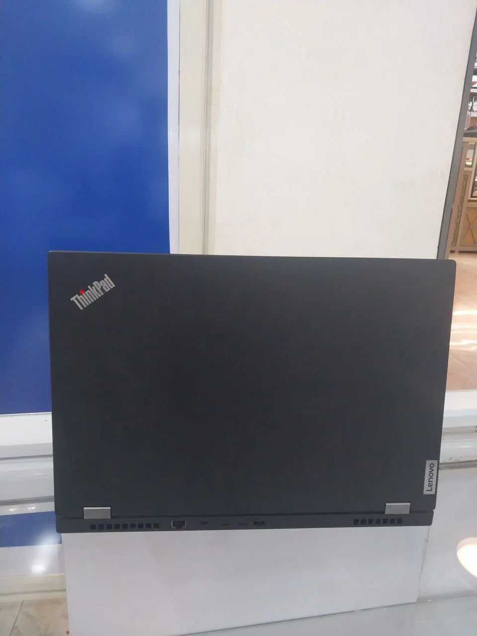 Lenovo ThinkPad P15 i7 Workstation – photo 3