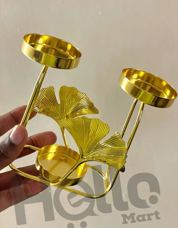 Elegant Gold Candle Holder – photo 3