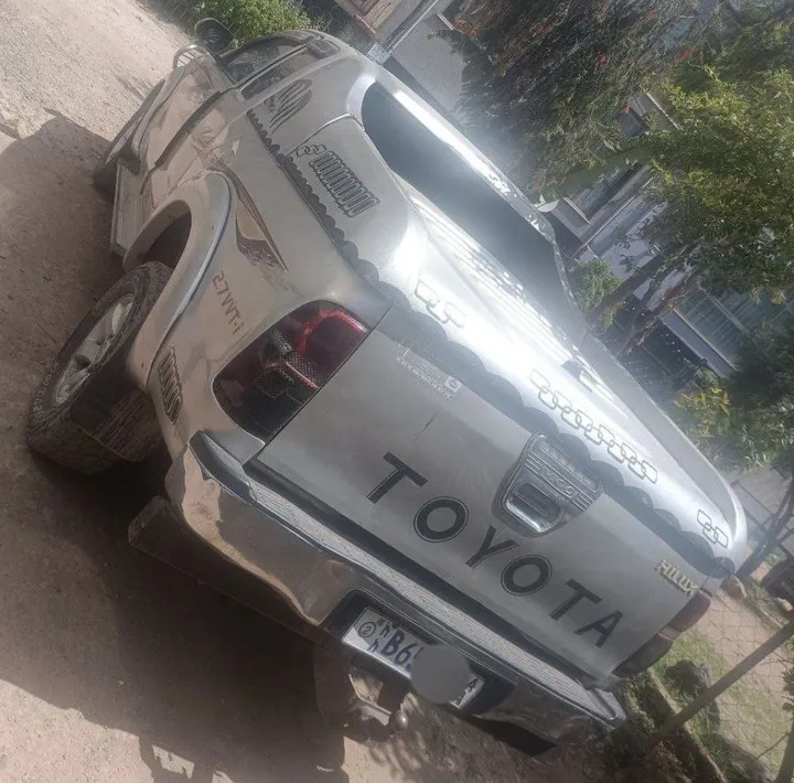 Toyota Vigo D4D 2007 Manual – photo 6