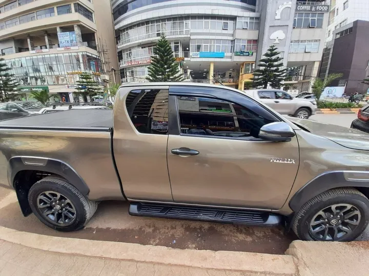 Toyota Invincible King Cab 2021 – photo 5