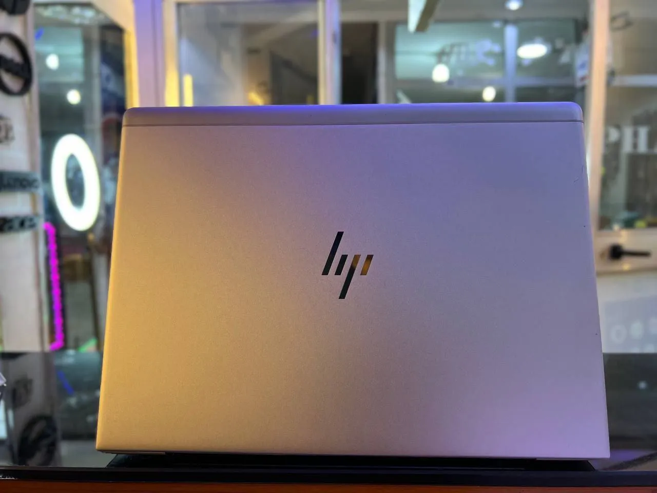 HP EliteBook 840 G5 Touchscreen – photo 3