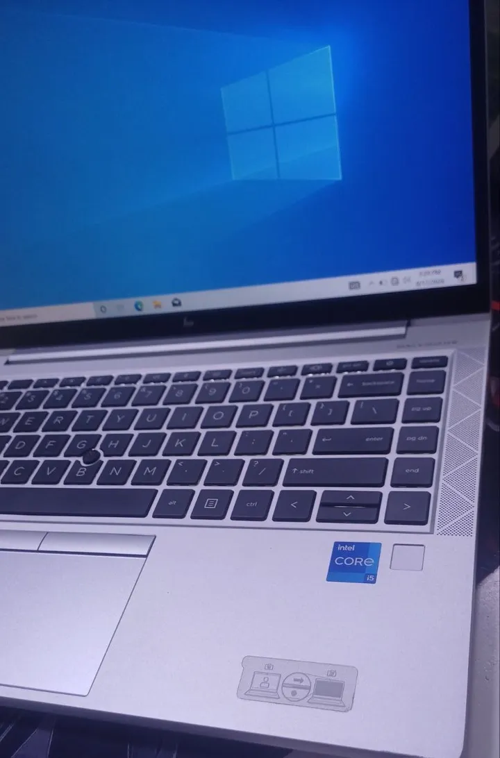 HP EliteBook 840 G8 – photo 3