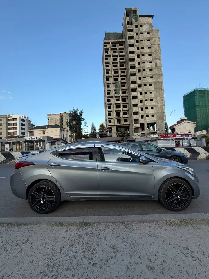 Hyundai Avante 2015 Automatic – photo 7