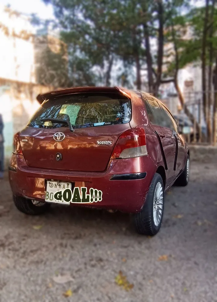 Toyota Yaris Compact 2010 – photo 7