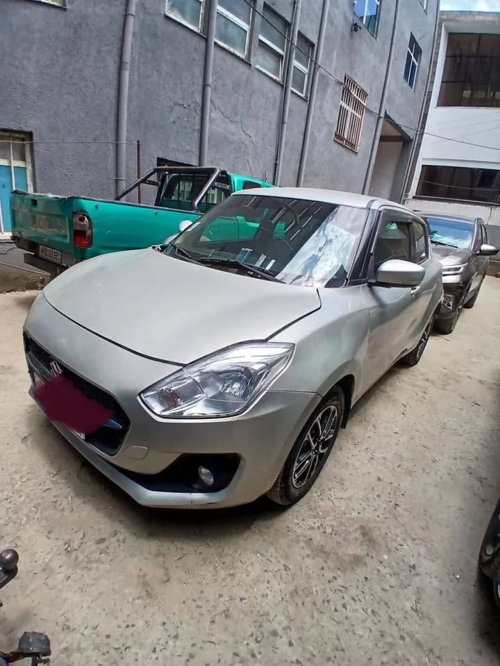 Suzuki Swift 2021 Full Option – photo 5