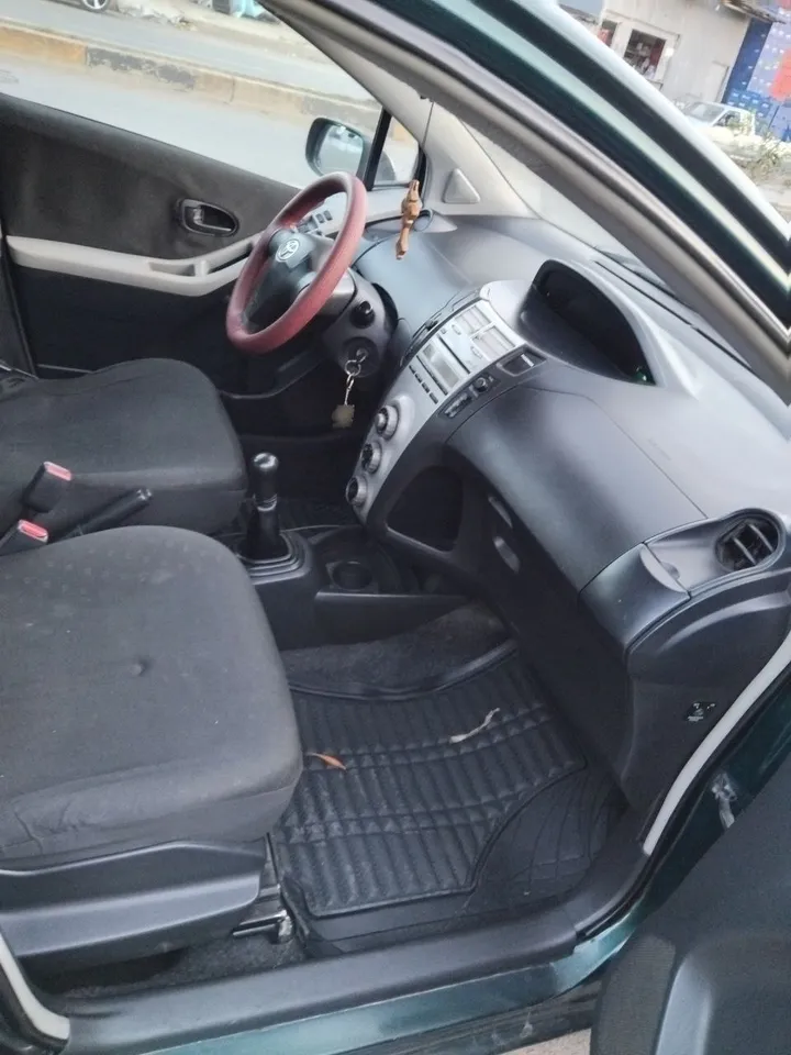 Toyota Compact Yaris 2007 Manual – photo 4