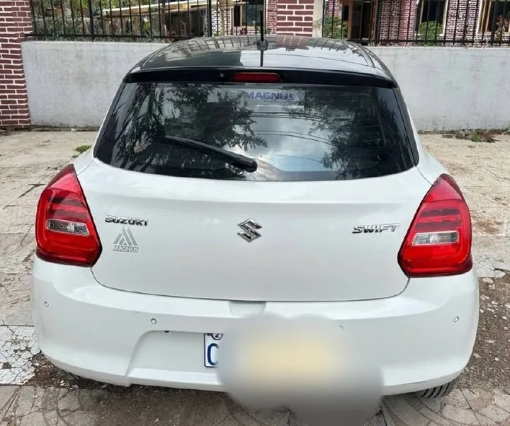 Suzuki Swift 2022 Automatic – photo 5