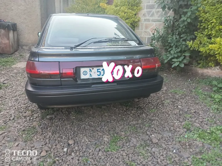 1992 Sedan Car – photo 3