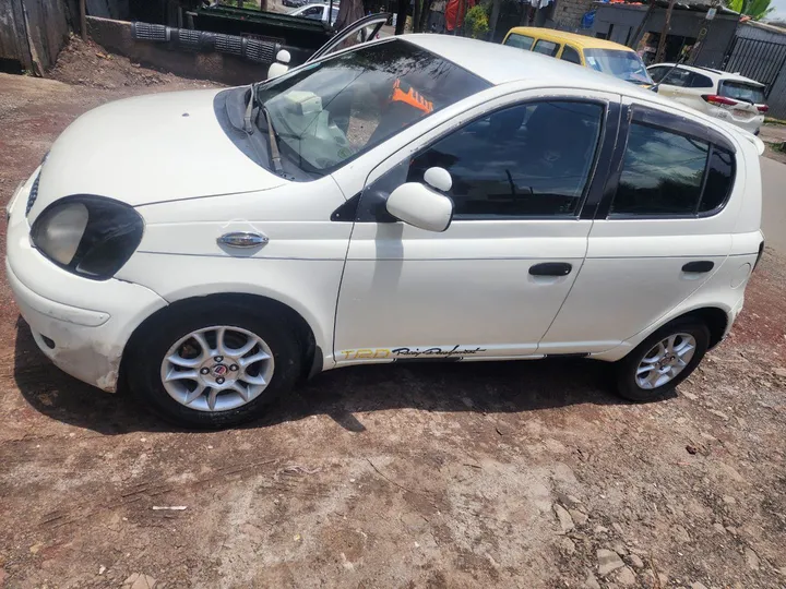Toyota Vitz 2003 Automatic – photo 4