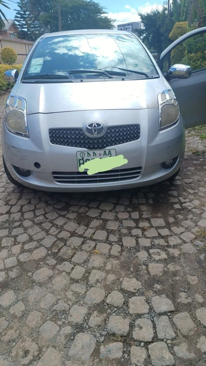 Toyota Yaris Compact 2007 – photo 7