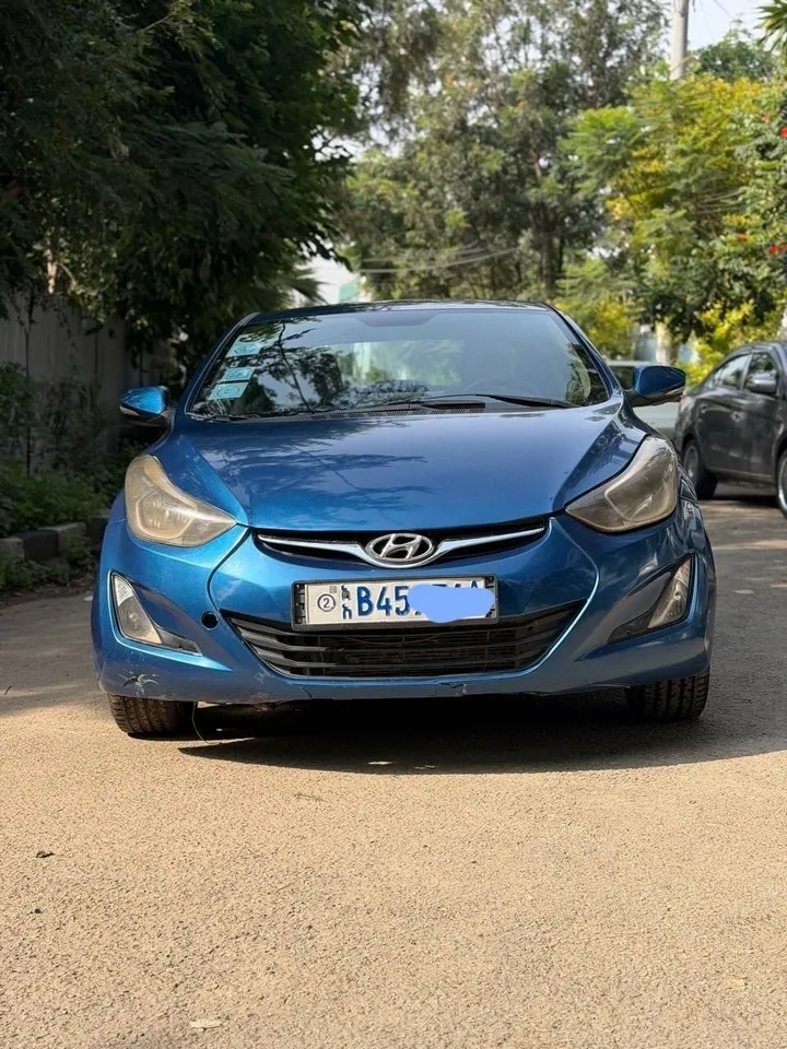 Hyundai Avante 2016 Automatic – photo 4
