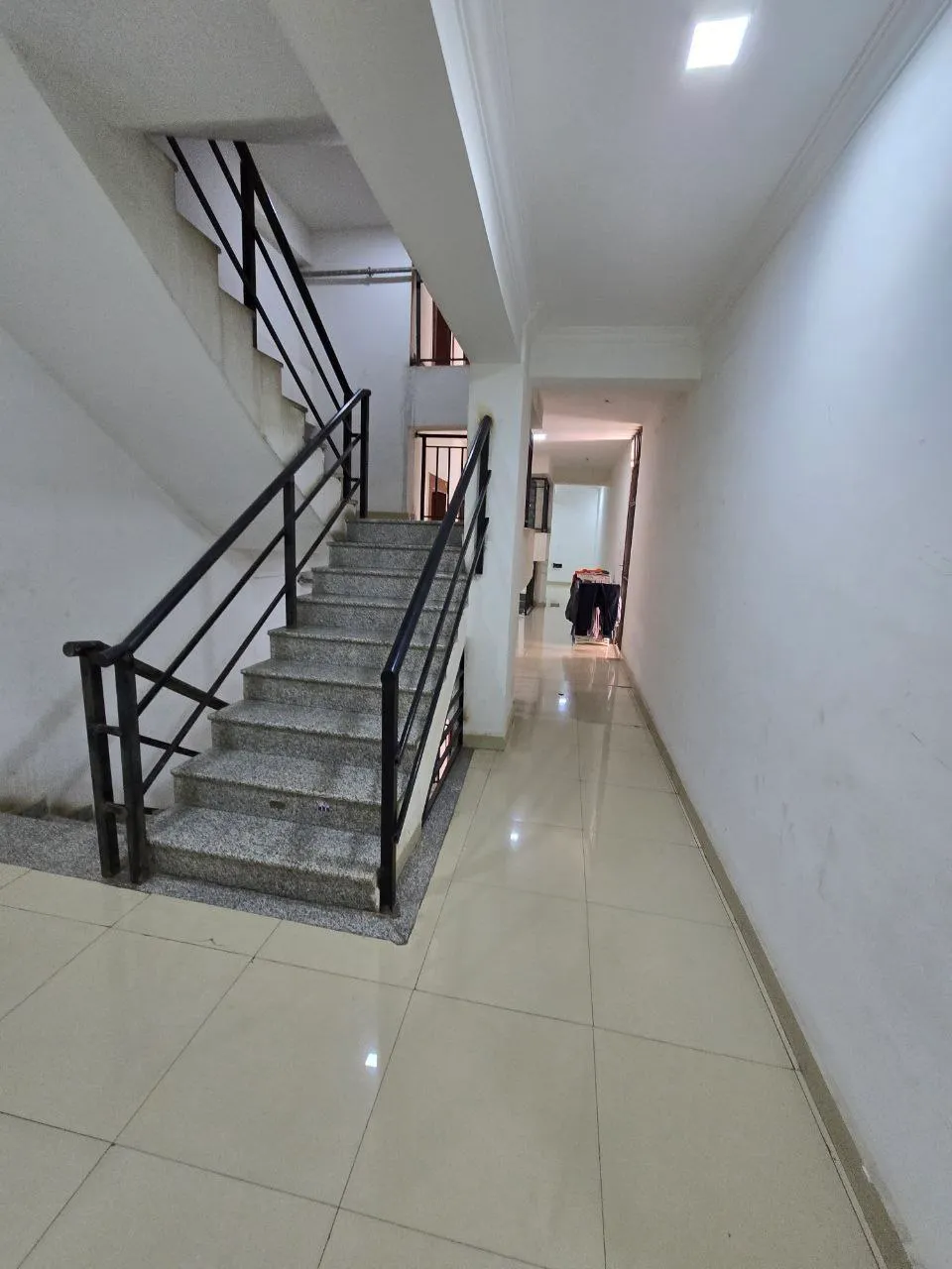 Furnished 2-Bedroom Apartment for Rent – photo 4